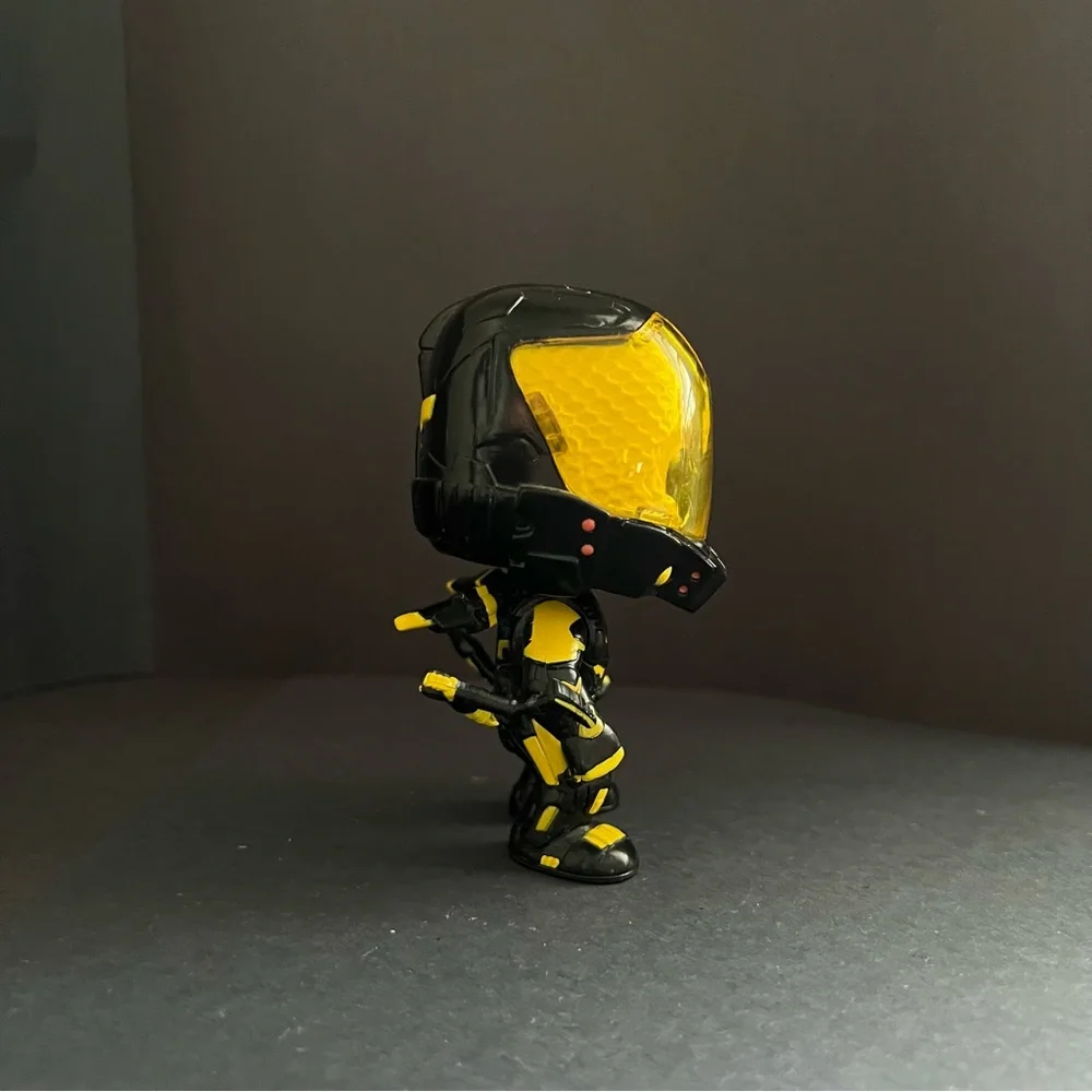 Funko Pop Marvel YellowJacket - Picture 2 of 5
